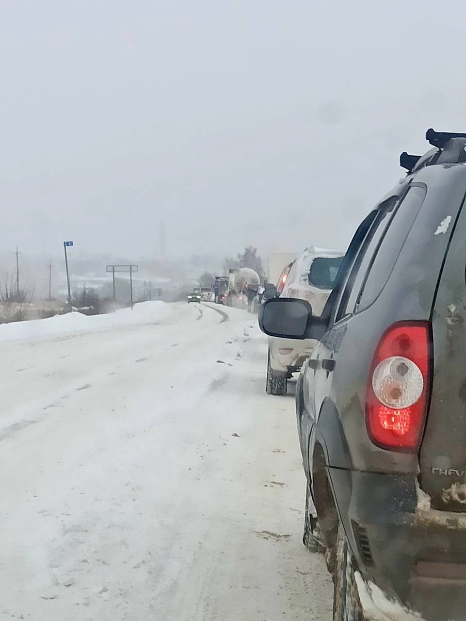 Этот город в снегу. И в авариях | 15.12.2023 | Владимир - БезФормата